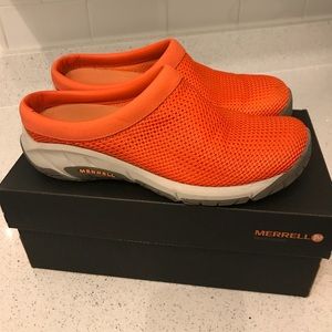 Merrill encore breeze slip on